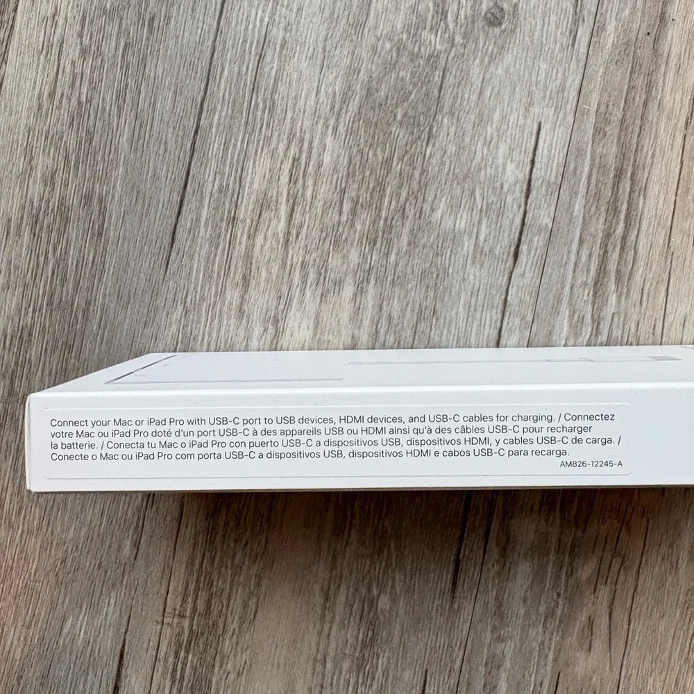 Apple USB-C Digital AV Multiport Adapter, Color: White, Model: A2119